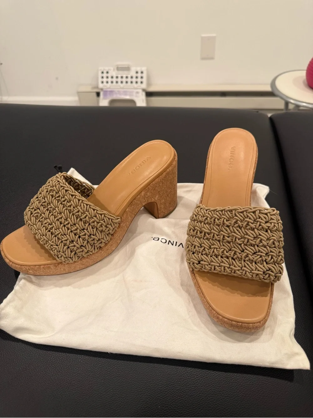 Vince Nicki crochet platform heel size 10